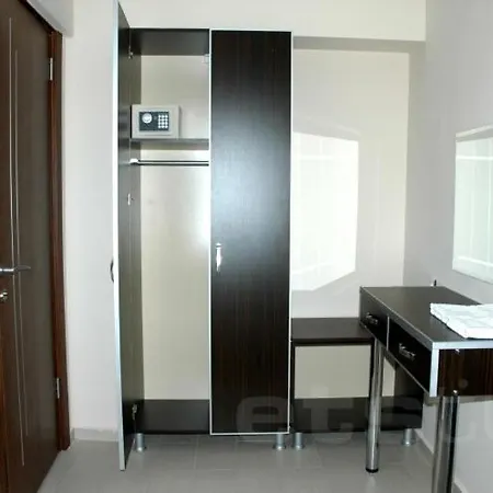 Aristo Hotel 3*